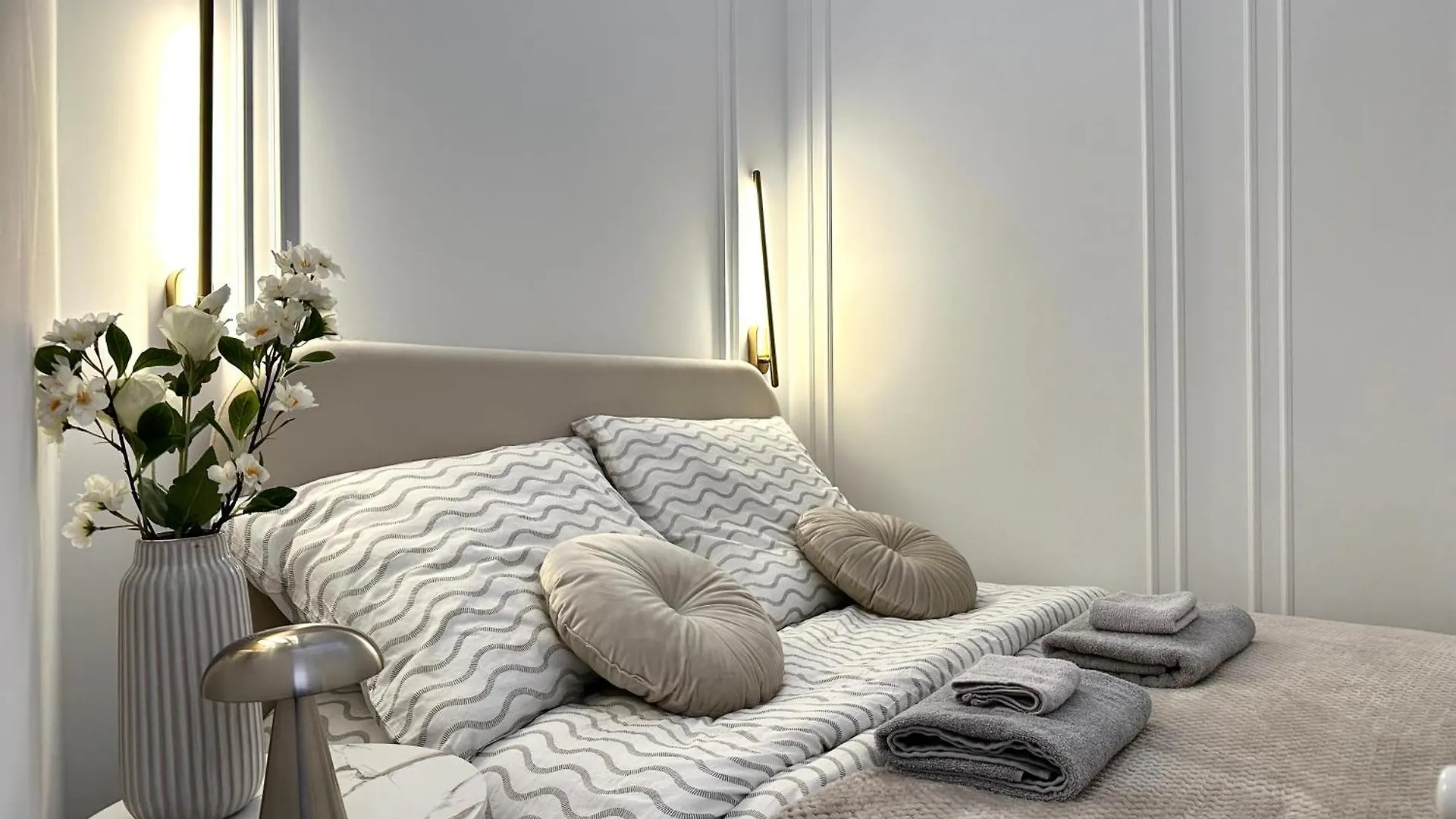 Swidnicka Apartment - 200M Main Square - Self Check-In 20H Вроцлав Польша
