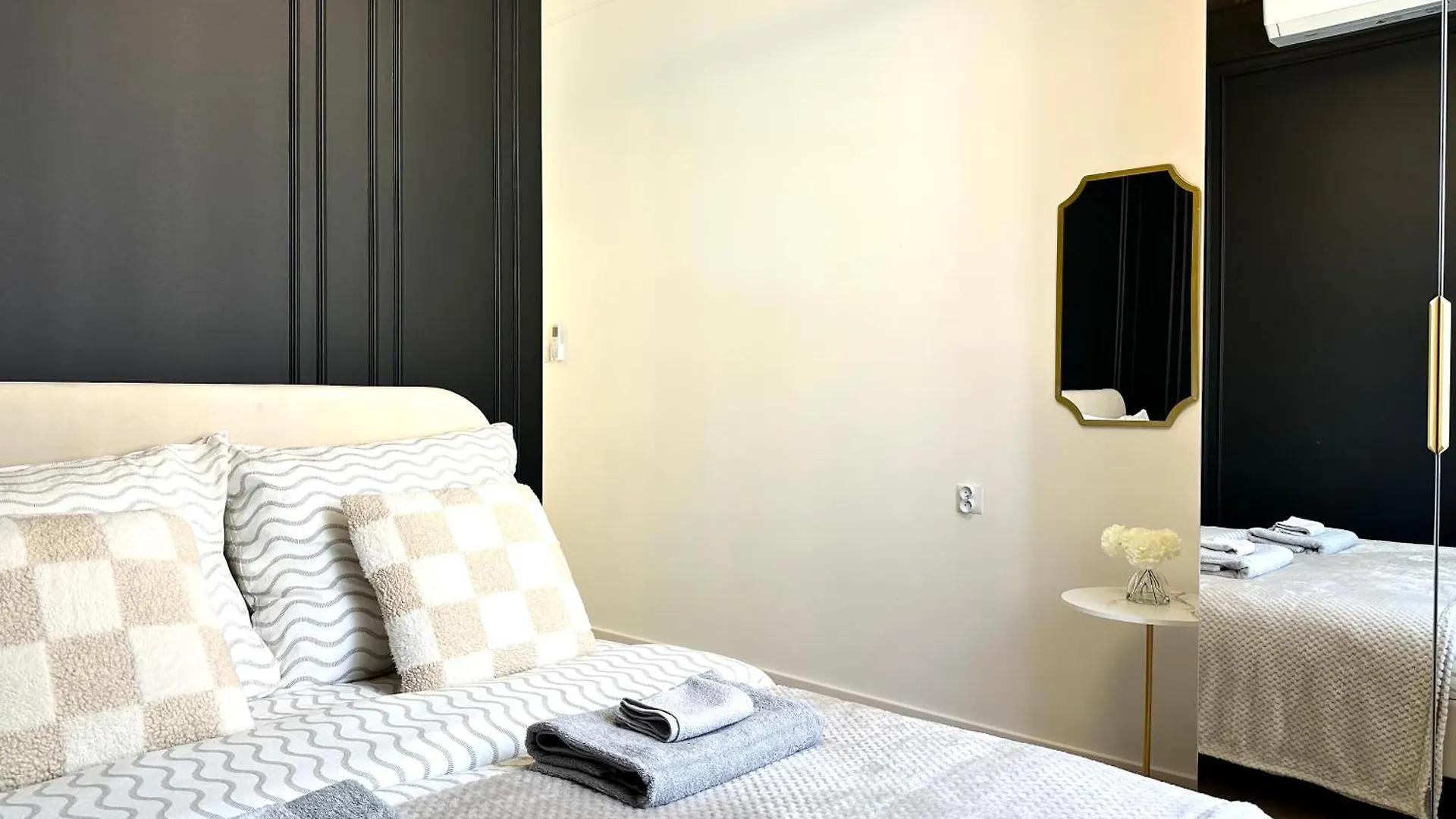 Swidnicka Apartment - 200M Main Square - Self Check-In 20H Вроцлав