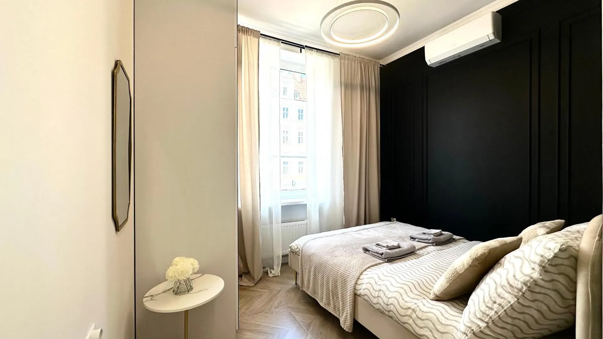 Swidnicka Apartment - 200M Main Square - Self Check-In 20H Вроцлав Польша
