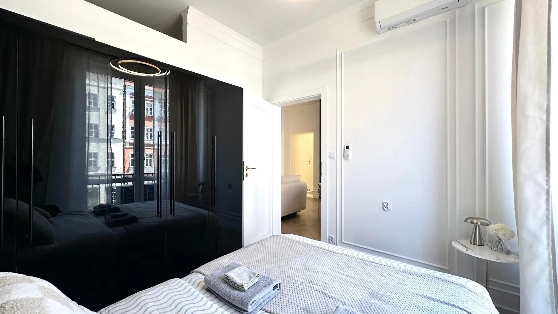 Swidnicka Apartment - 200M Main Square - Self Check-In 20H Вроцлав
